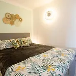 La Vie Est Belle Apartman *