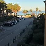 La Vie Est Belle *