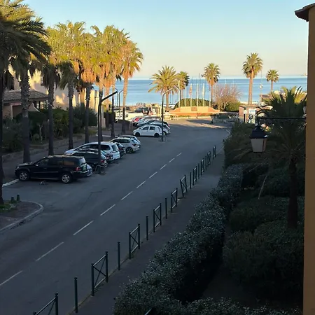 La Vie Est Belle *