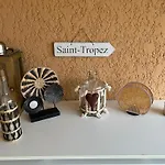 La Vie Est Belle